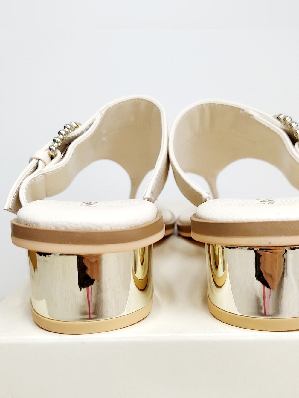 Anne Klein Ivory Thong Iflex Thessy Heel Sandal Women's Size 6.5 NWT Preppy - Picture 10 of 15